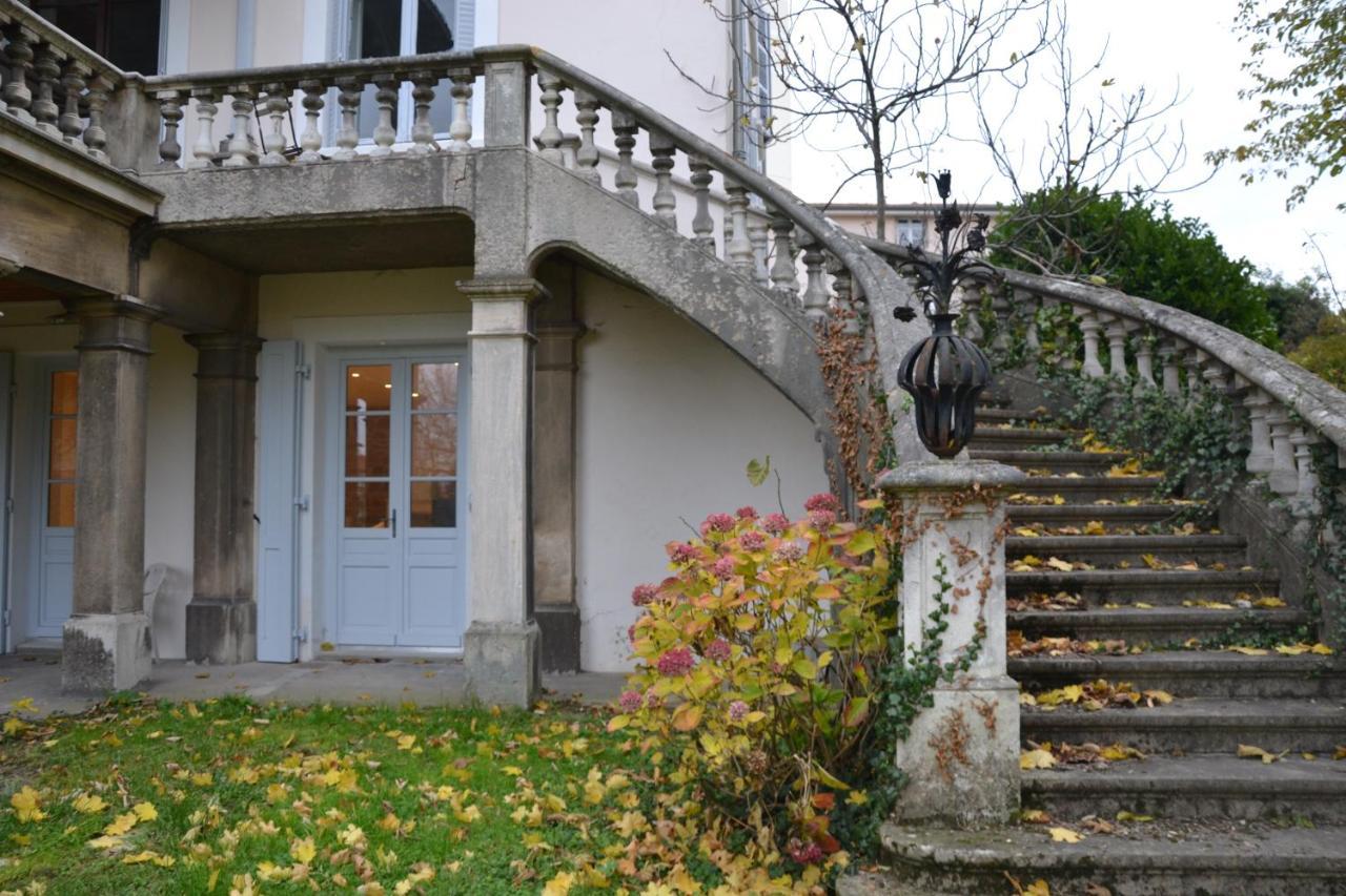 Sur La Colline Apartment Lyon Exterior foto