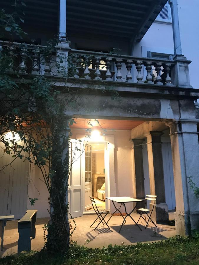 Sur La Colline Apartment Lyon Exterior foto