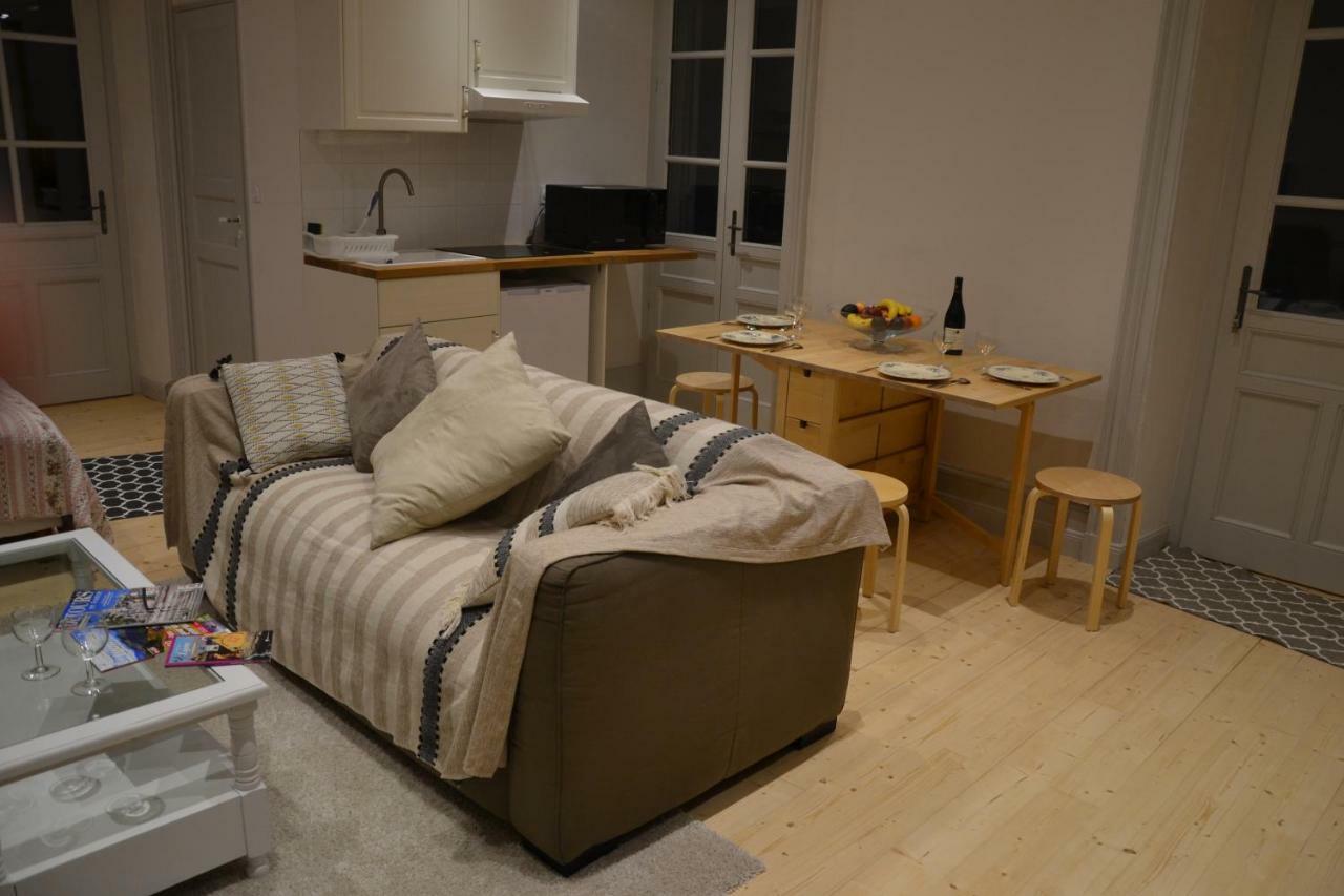 Sur La Colline Apartment Lyon Exterior foto